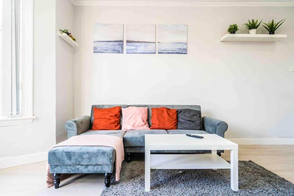 Appartement Beautiful Flat With Free Parking à Birmingham Extérieur photo