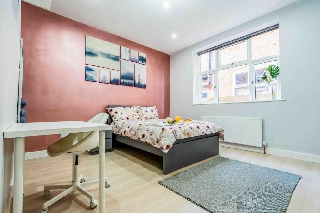 Appartement Beautiful Flat With Free Parking à Birmingham Extérieur photo